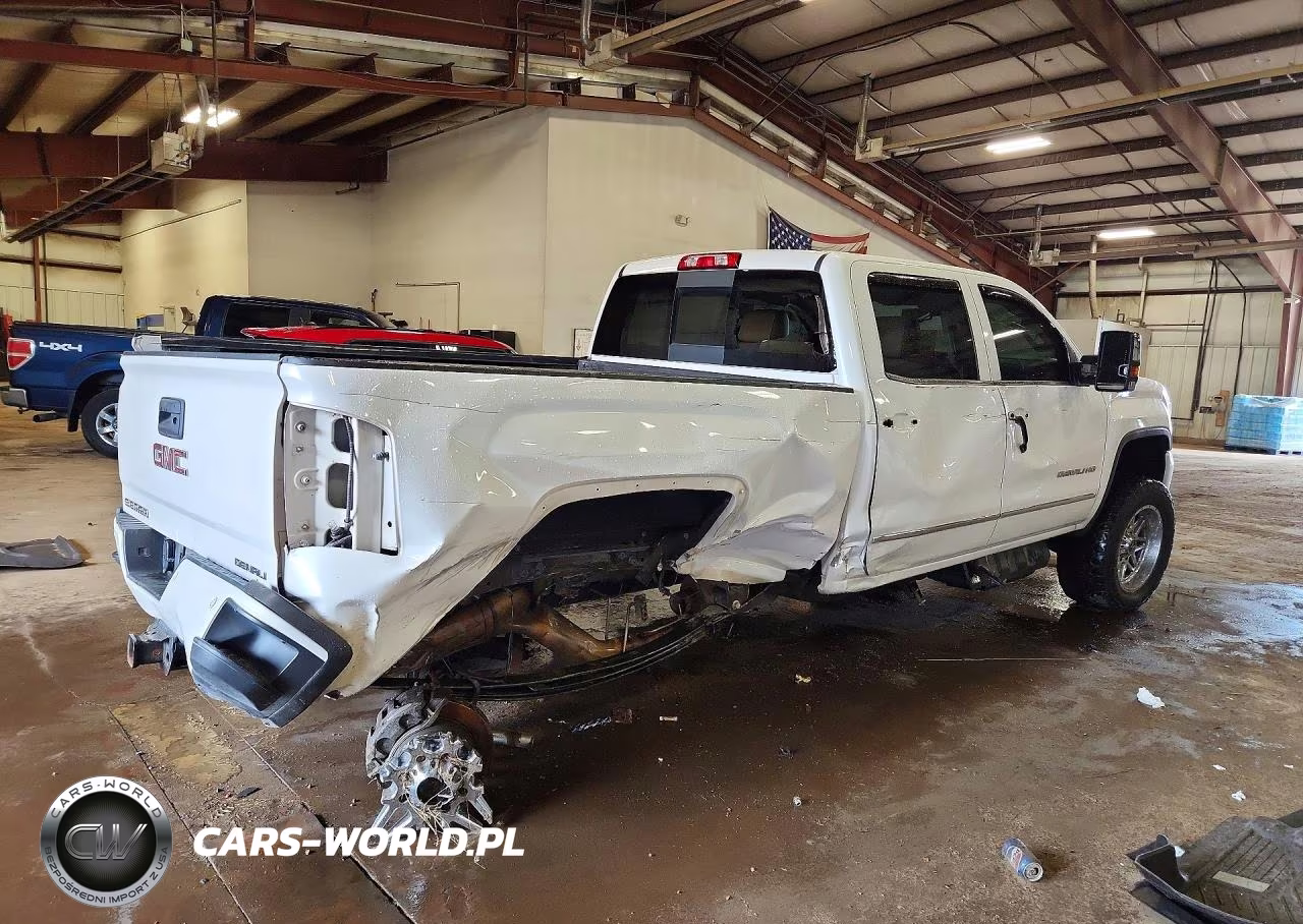 2019 GMC Sierra K2500 Denali VIN:1GT12SEY4KF102071 - 3