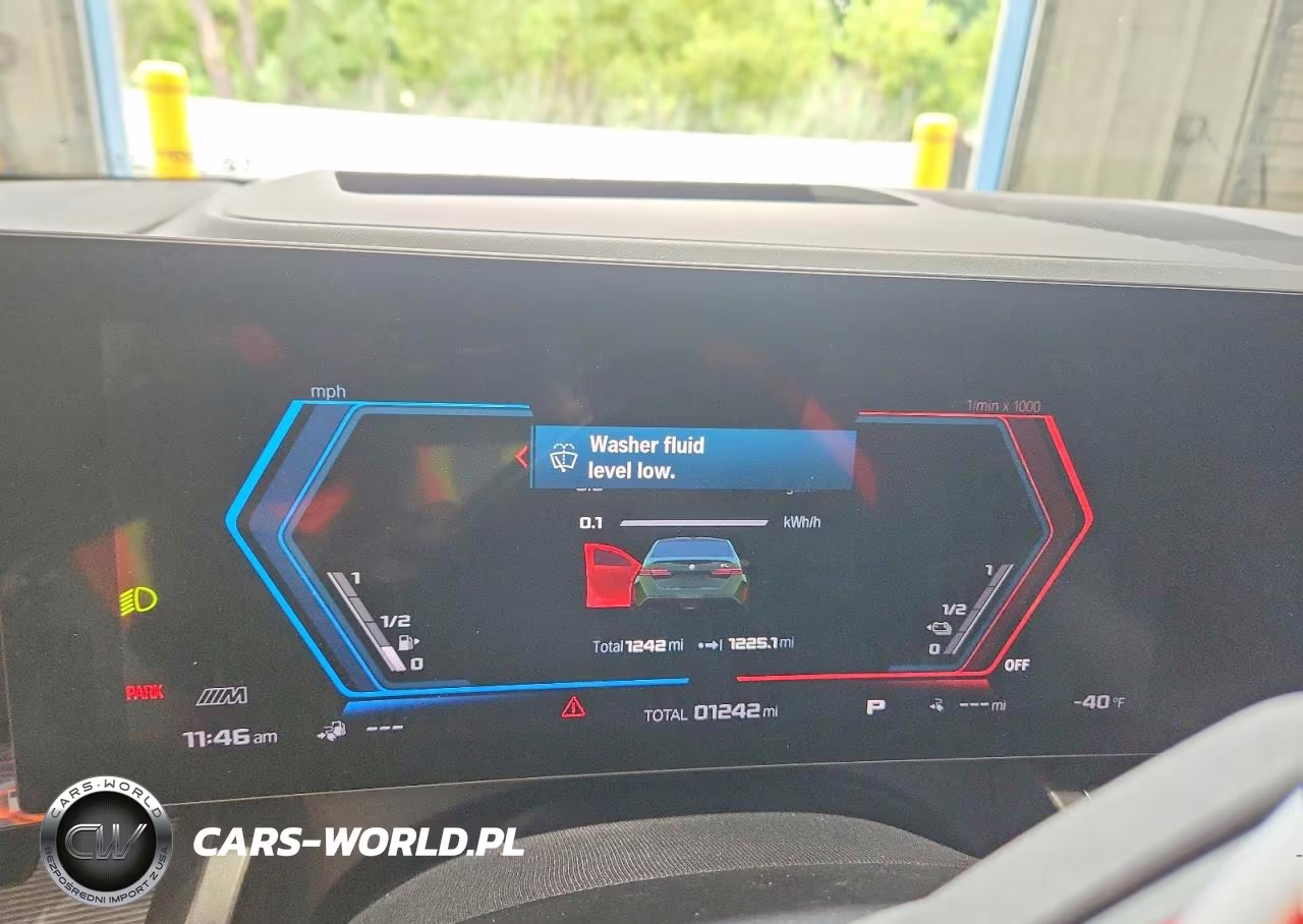 2027 BMW M5 VIN:WBS83FK00VCY26470 - 9