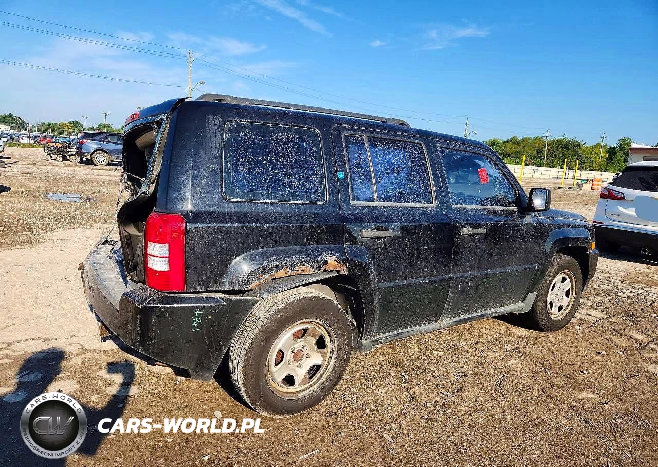 2008 Jeep Patriot Sport VIN:1J8FT28058D608675 - 3