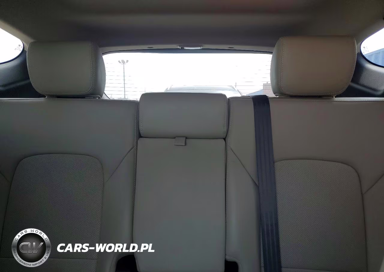 2018 Hyundai Santa Fe Sport 2.4L VIN:5XYZU3LB1JG531312 - 10