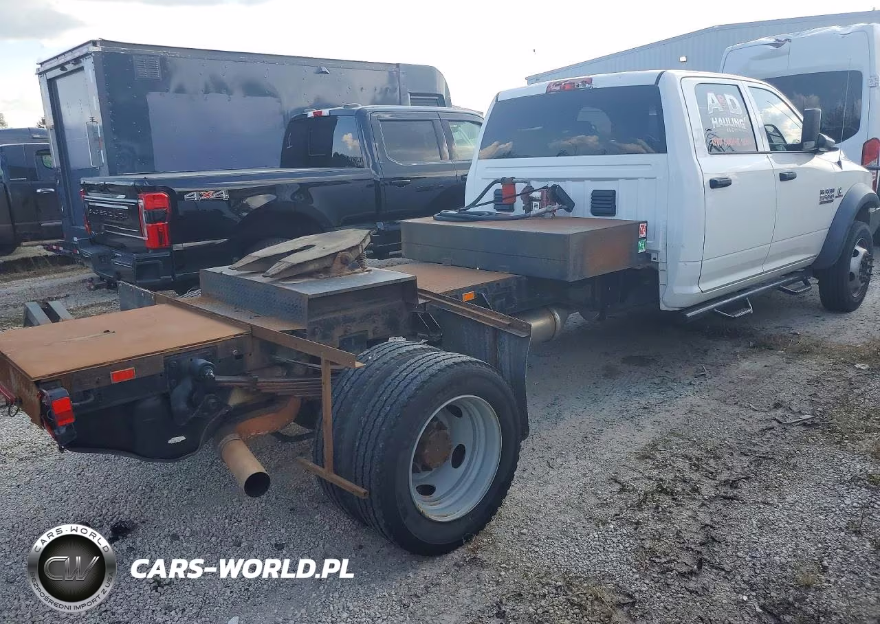2017 Ram 5500 VIN:3C7WRMFL3HG741911 - 3