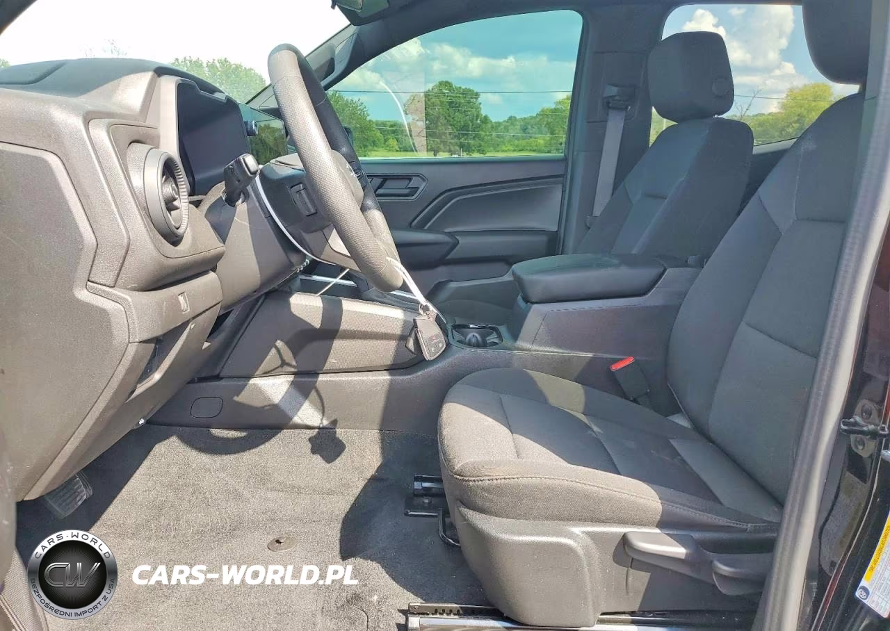2026 Chevrolet Colorado Trail Boss VIN:1GCPTEEK1T1101057 - 7