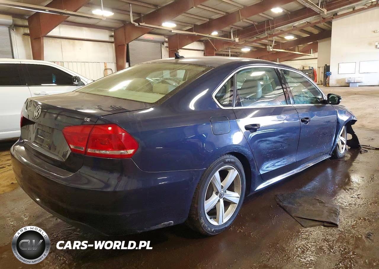 2013 Volkswagen Passat Se VIN:1VWBH7A37DC077582 - 3