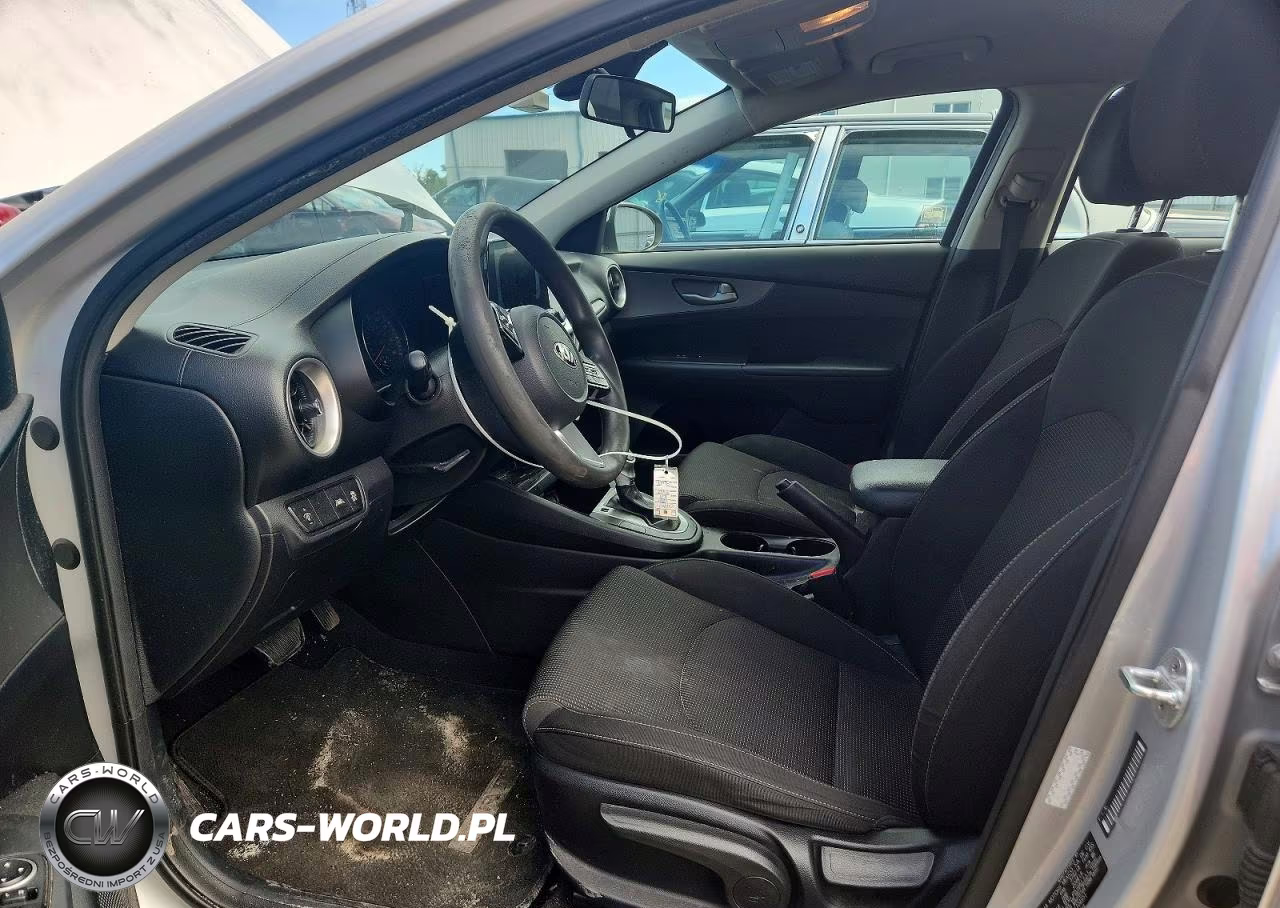 2019 Kia Forte Lxs VIN:3KPF24AD2KE104951 - 7