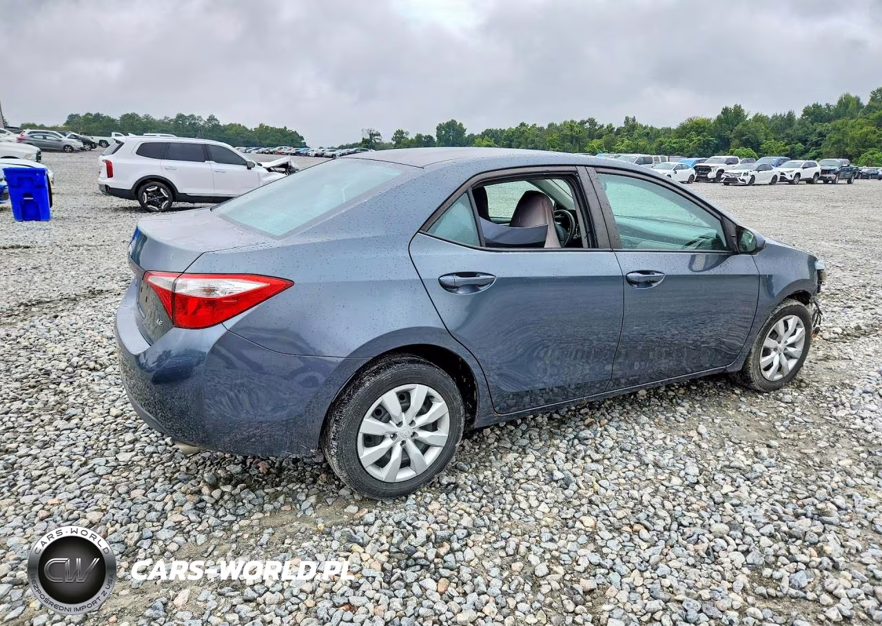 2016 Toyota Corolla Le VIN:5YFBURHE0GP491929 - 3