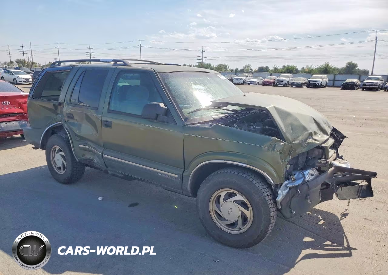2001 Chevrolet Blazer VIN:1GNDT13W41K236520 - 4