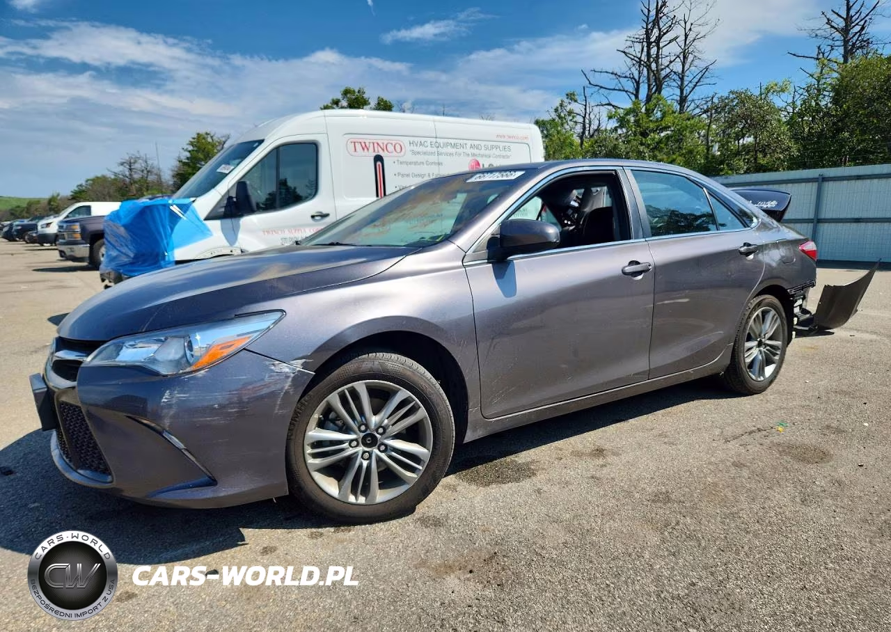 2015 Toyota Camry Se – zdjęcie 1 z 13