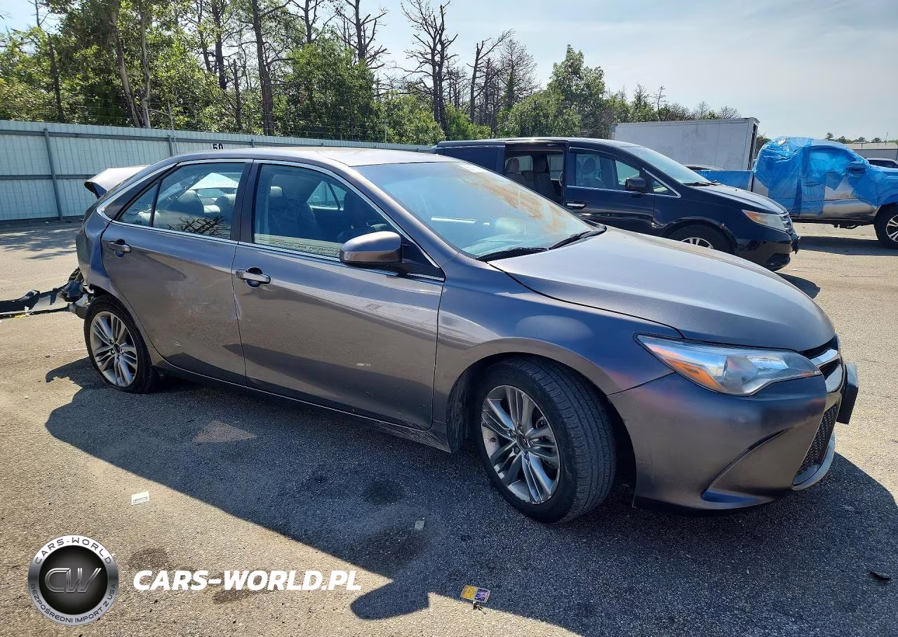 2015 Toyota Camry Se VIN:4T1BF1FK1FU089726 - 4
