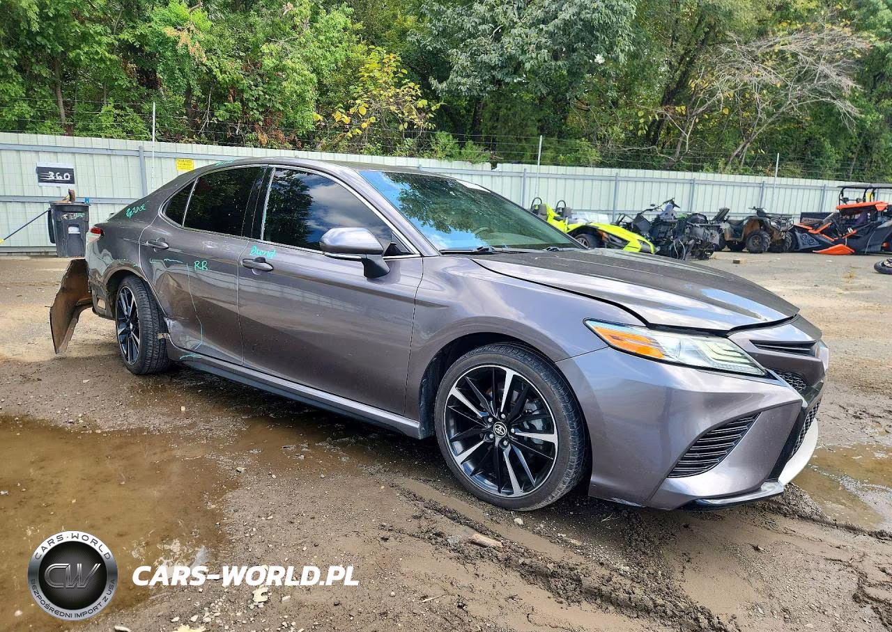 2020 Toyota Camry Xse VIN:4T1K61AK8LU923686 - 4