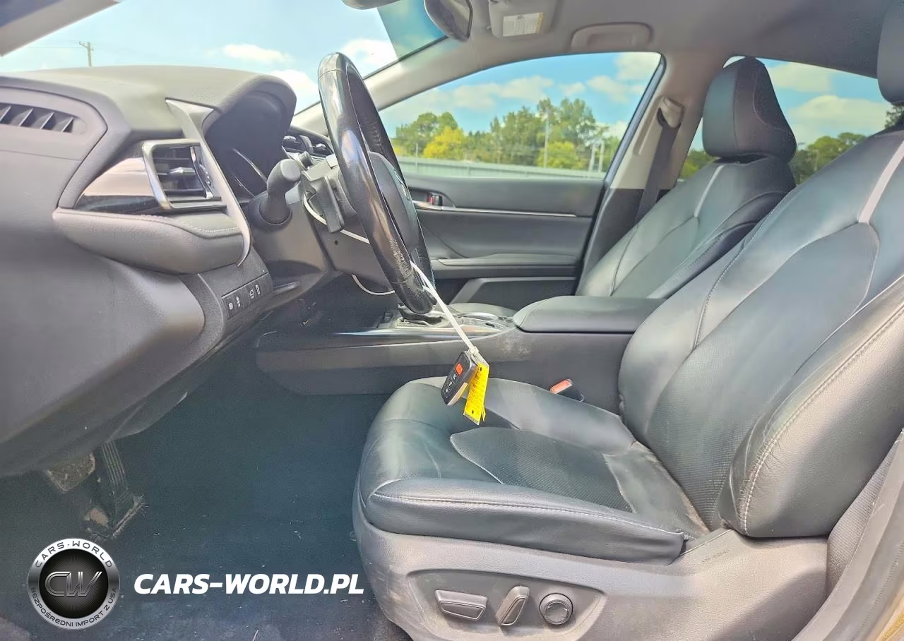 2020 Toyota Camry Xse VIN:4T1K61AK8LU923686 - 7