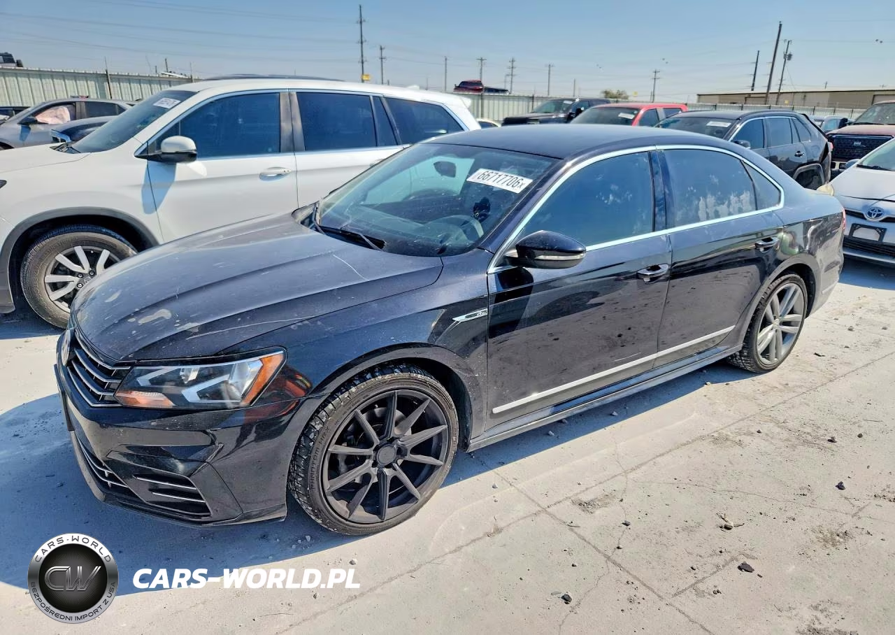 2017 Volkswagen Passat R-Line