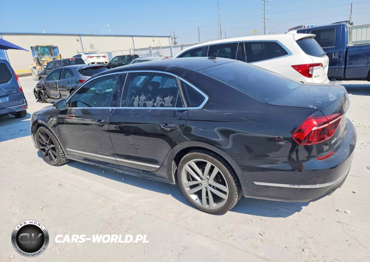 2017 Volkswagen Passat R-Line VIN:1VWDT7A32HC072643 - 2
