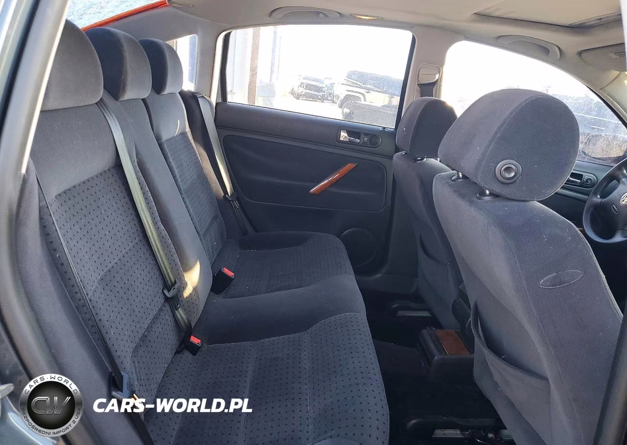 2000 Volkswagen Passat Gls VIN:WVWMD23B2YP300172 - 10