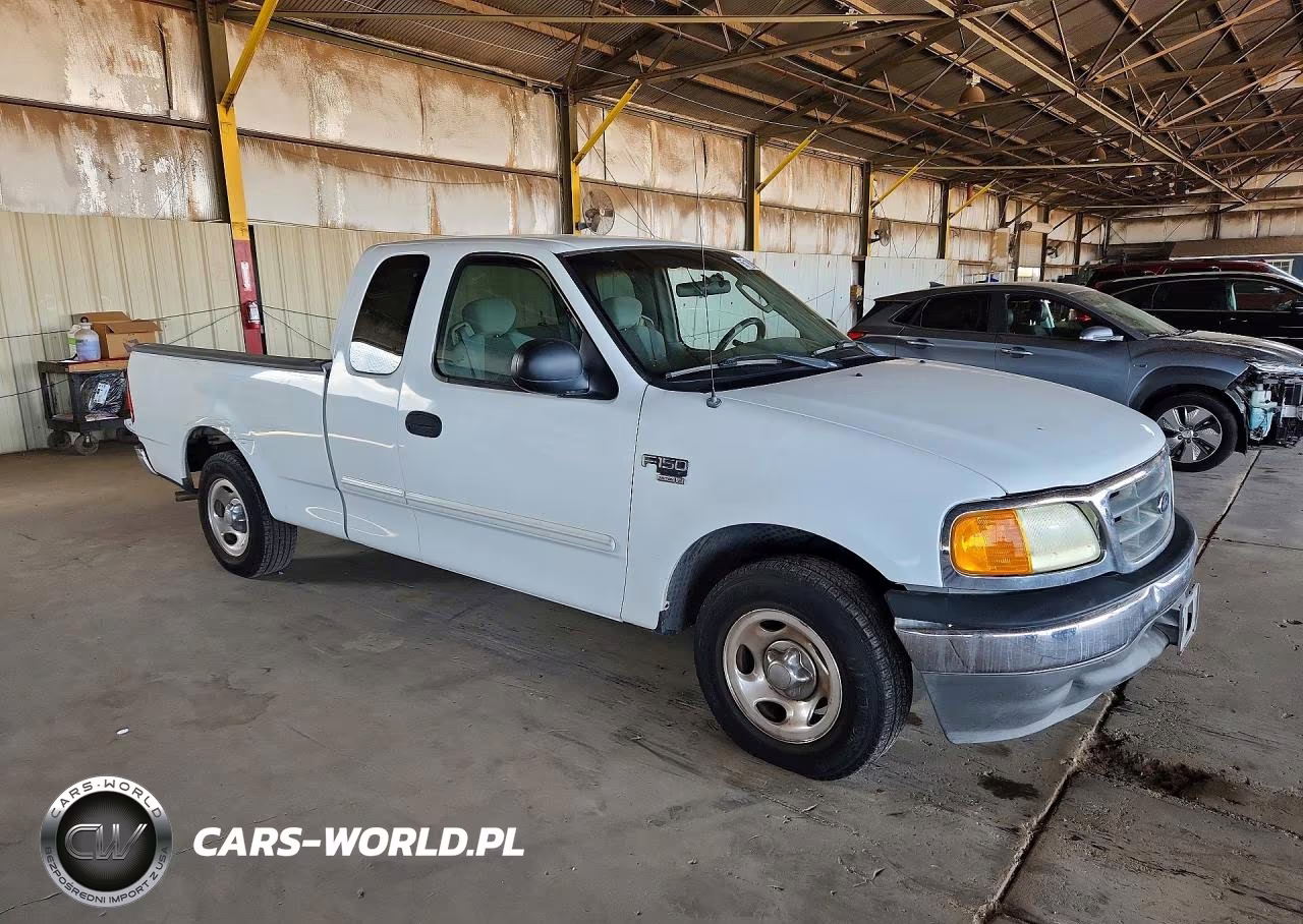 2004 Ford F-150 Heritage Classic VIN:2FTRX17W94CA86183 - 4