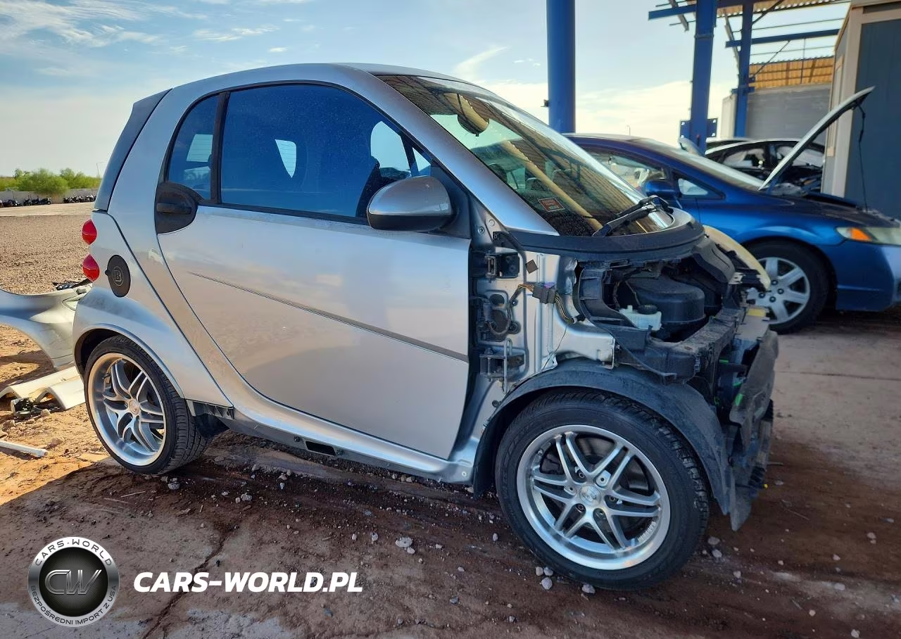 2009 Smart Fortwo Pure VIN:WMEEJ31X09K299735 - 4