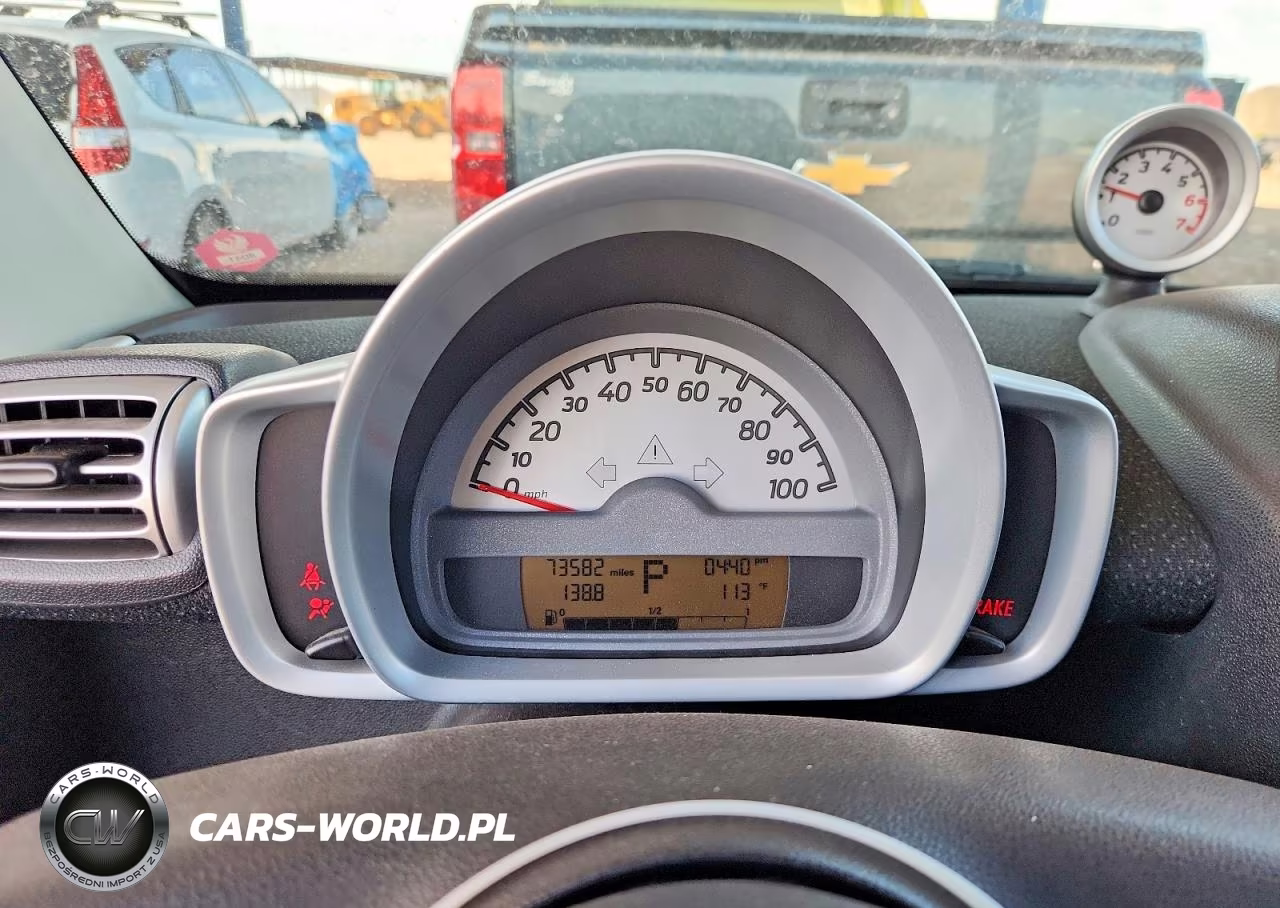 2009 Smart Fortwo Pure VIN:WMEEJ31X09K299735 - 9