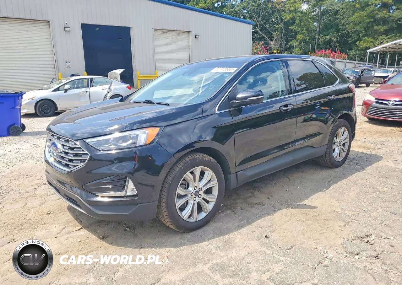 2022 Ford Edge Titanium