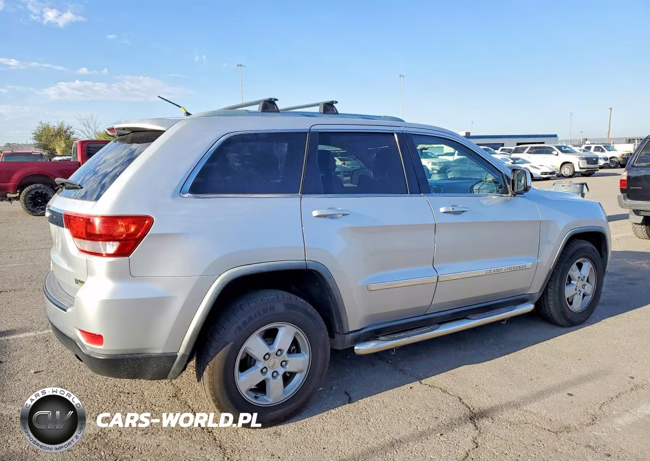 2012 Jeep Grand Cherokee Laredo VIN:1C4RJFAG9CC118974 - 3