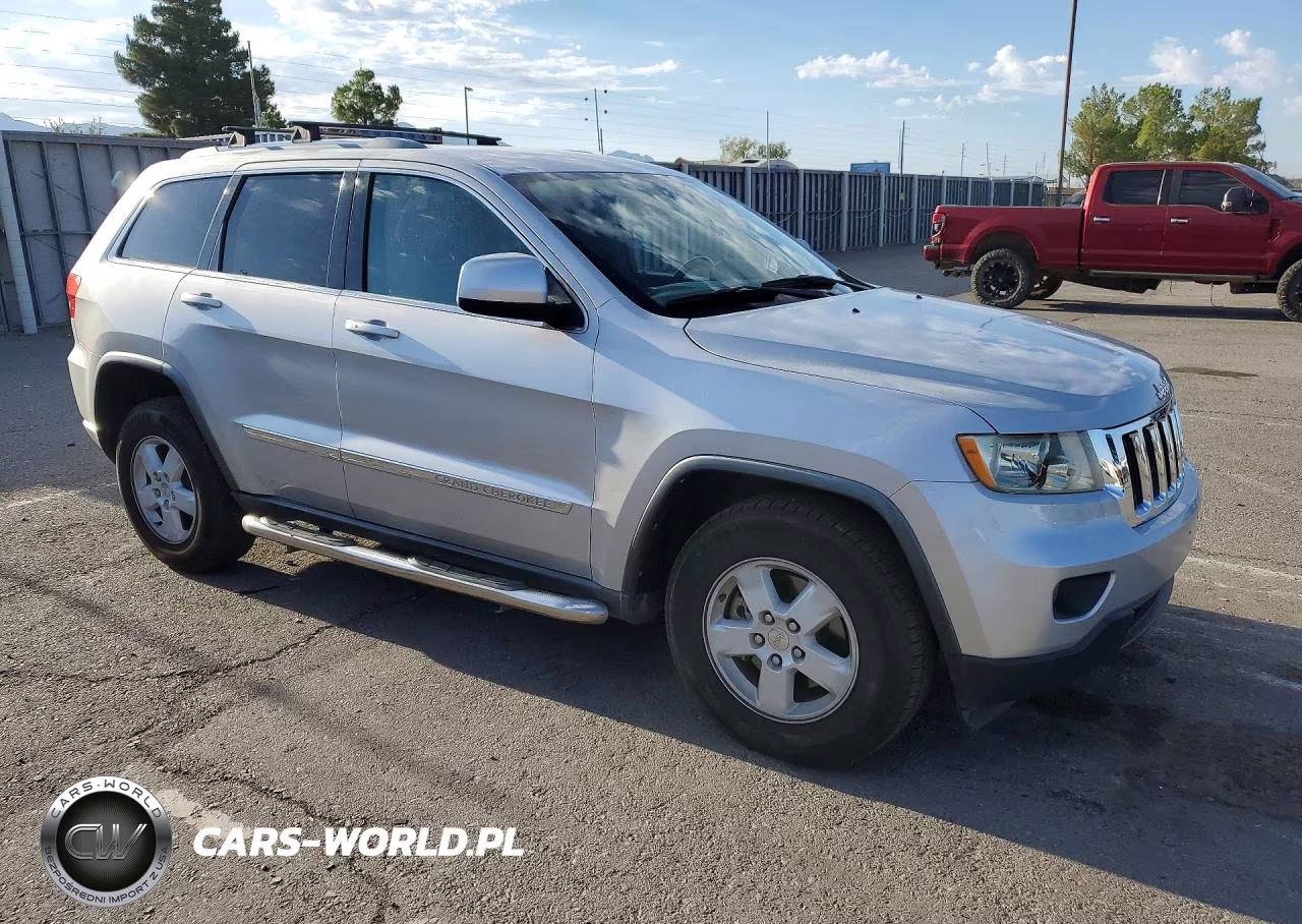 2012 Jeep Grand Cherokee Laredo VIN:1C4RJFAG9CC118974 - 4