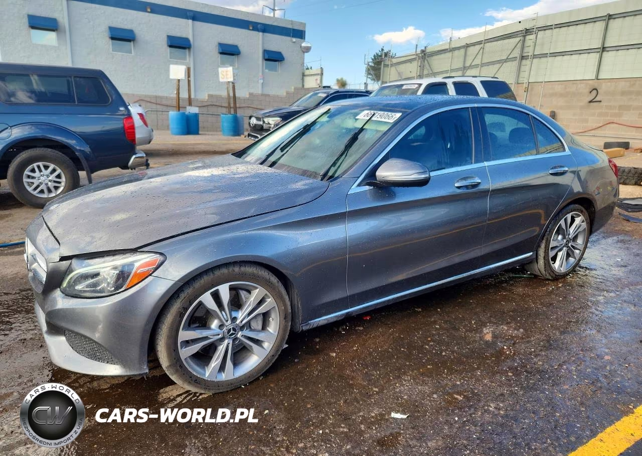 2017 Mercedes-Benz C 300 VIN:55SWF4JB3HU218025 - 1