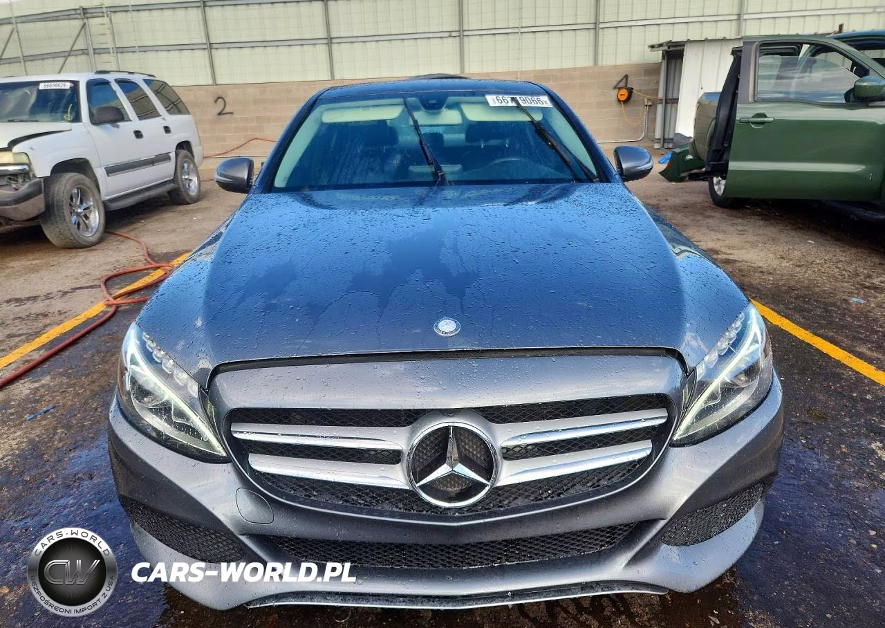 2017 Mercedes-Benz C 300 VIN:55SWF4JB3HU218025 - 5