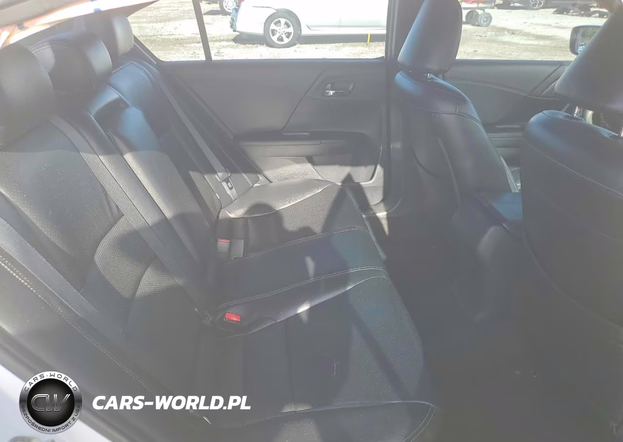 2016 Honda Accord Sport VIN:1HGCR2F5XGA167103 - 10