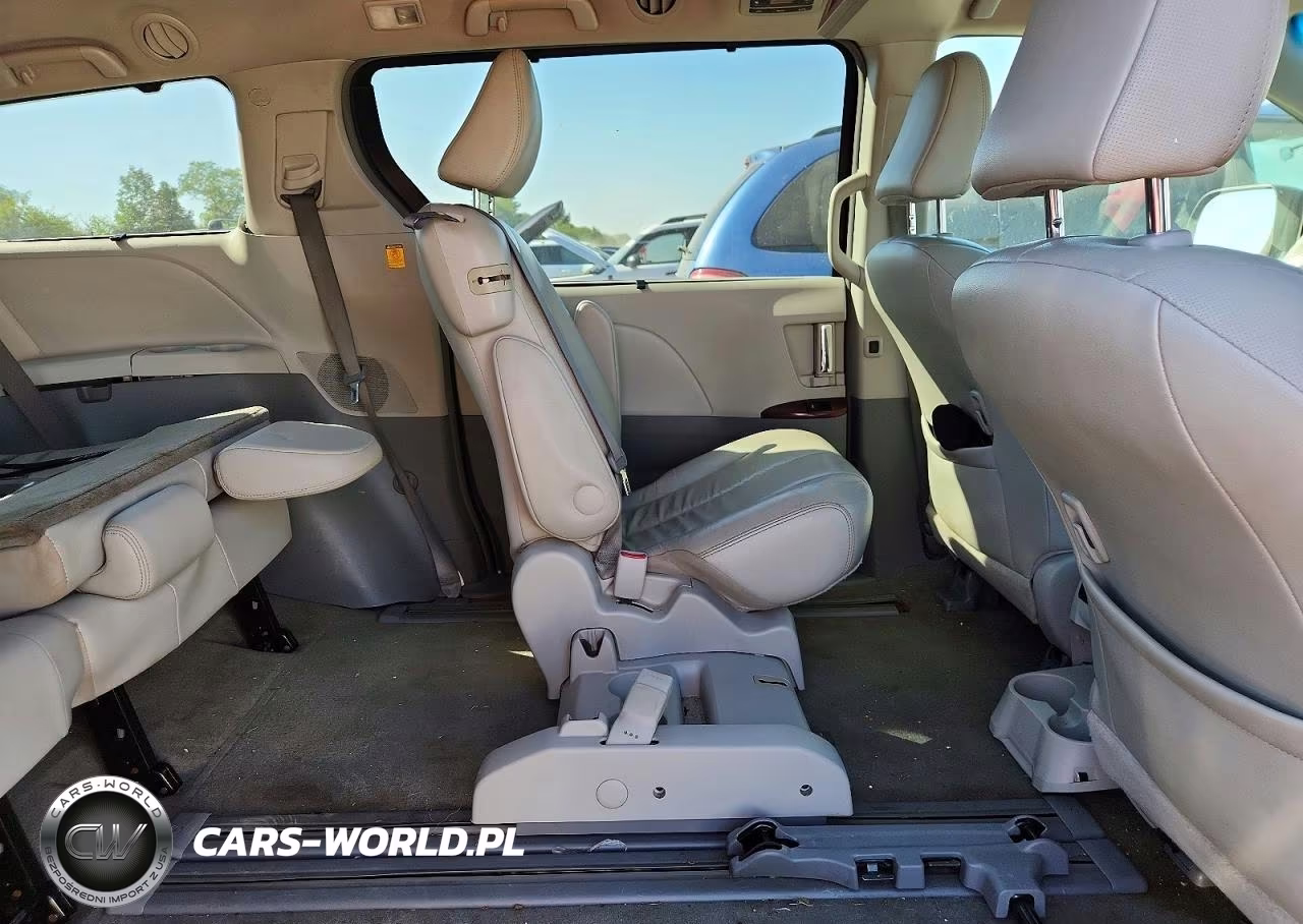 2013 Toyota Sienna Xle 8-Passenger VIN:5TDYK3DC5DS299393 - 10
