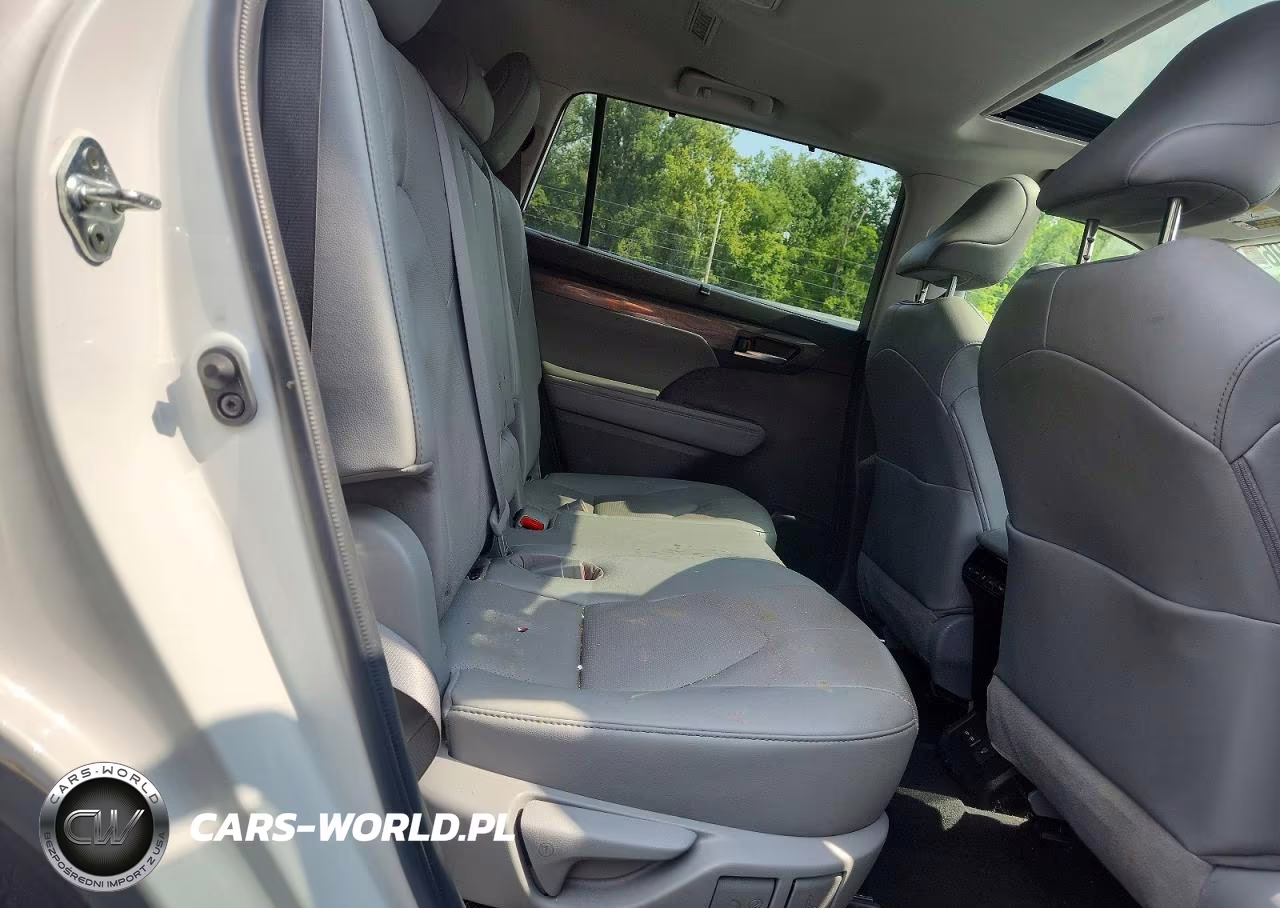2022 Toyota Highlander Limited VIN:5TDDZRBH2NS184702 - 10
