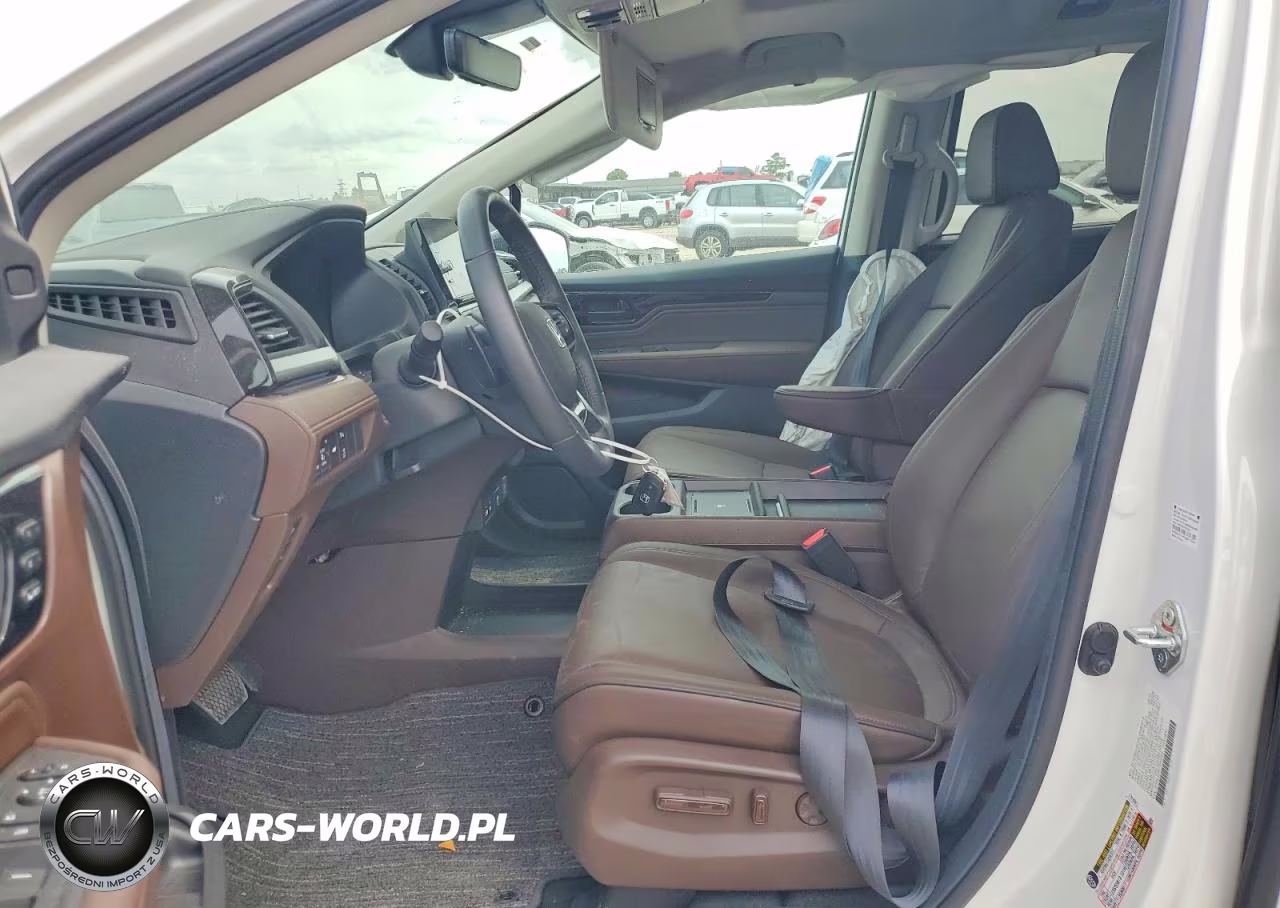 2026 Honda Odyssey Touring VIN:5FNRL6H85TB005969 - 7