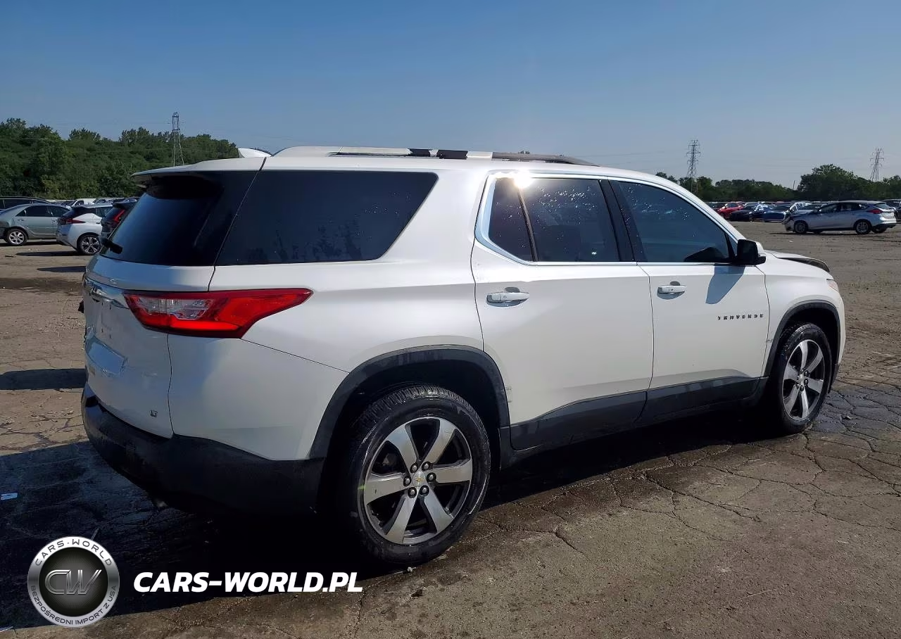2018 Chevrolet Traverse Lt VIN:1GNERHKW7JJ106329 - 3
