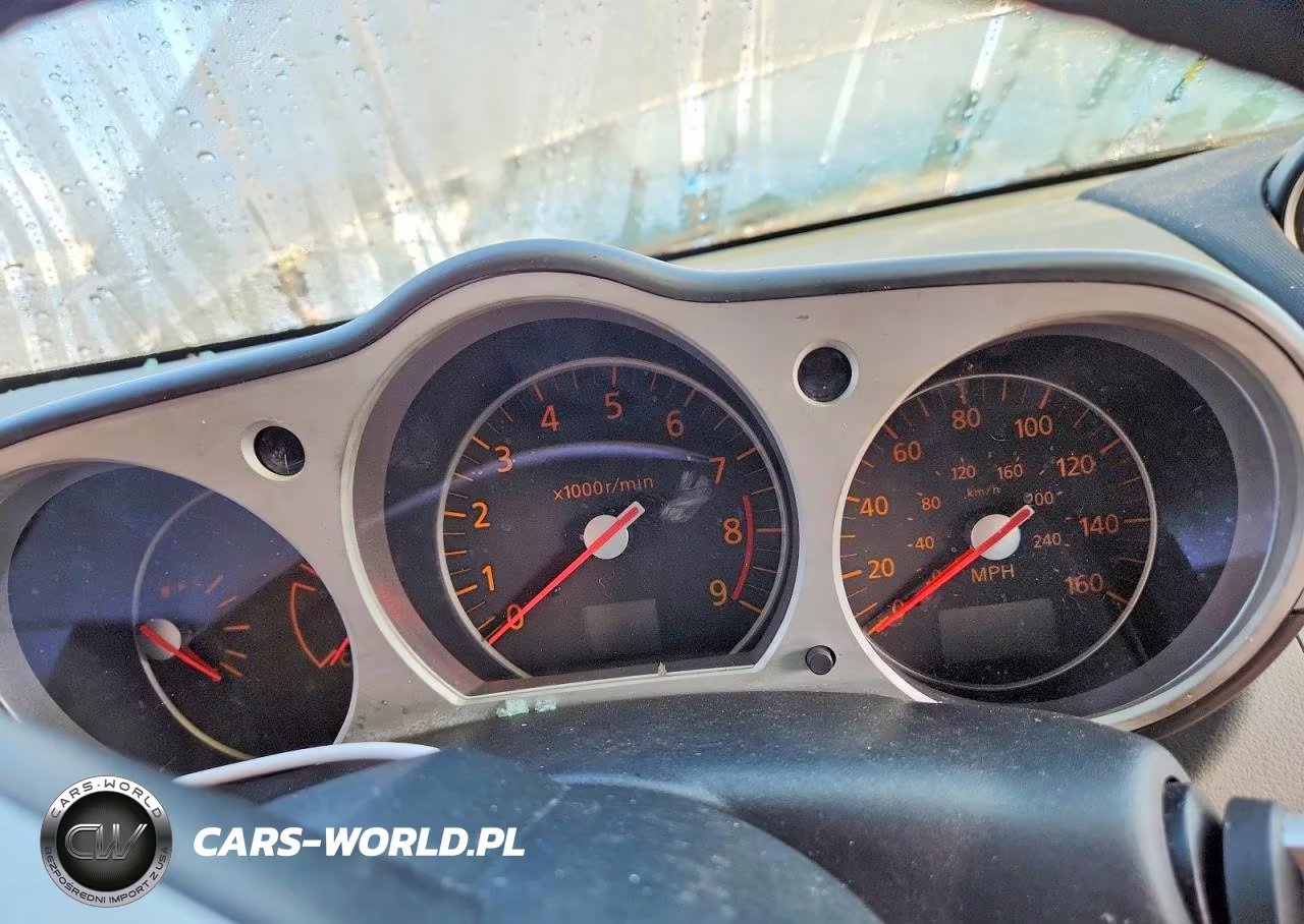 2008 Nissan 350Z Base VIN:JN1BZ34D38M701782 - 9