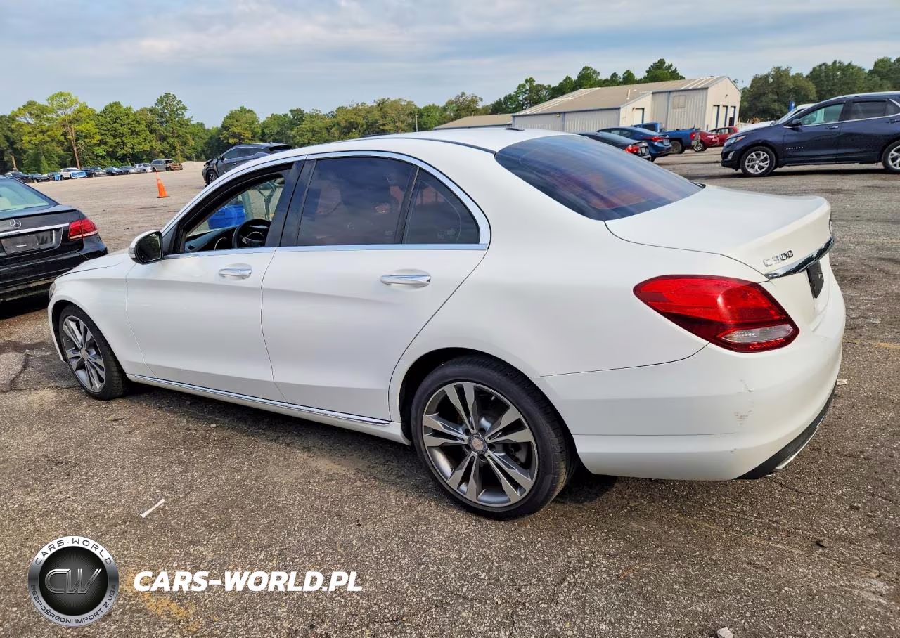 2017 Mercedes-Benz C 300 VIN:55SWF4JB1HU206620 - 2