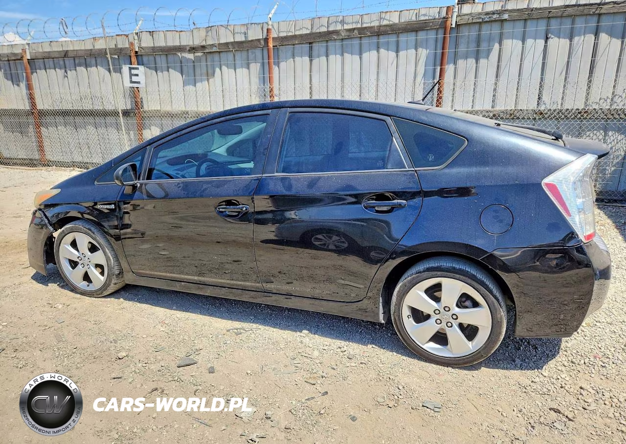 2010 Toyota Prius V VIN:JTDKN3DU2A5002071 - 2