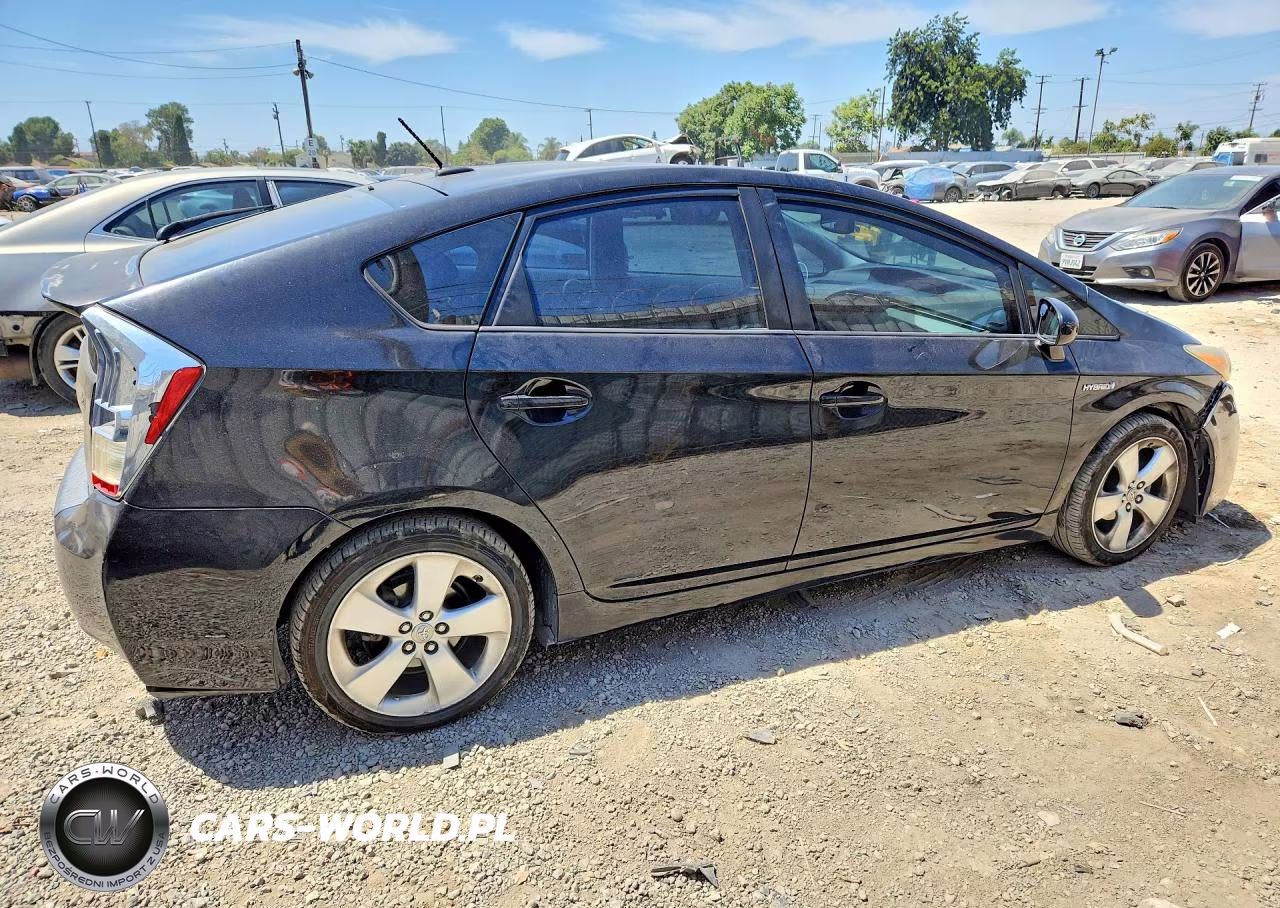 2010 Toyota Prius V VIN:JTDKN3DU2A5002071 - 3