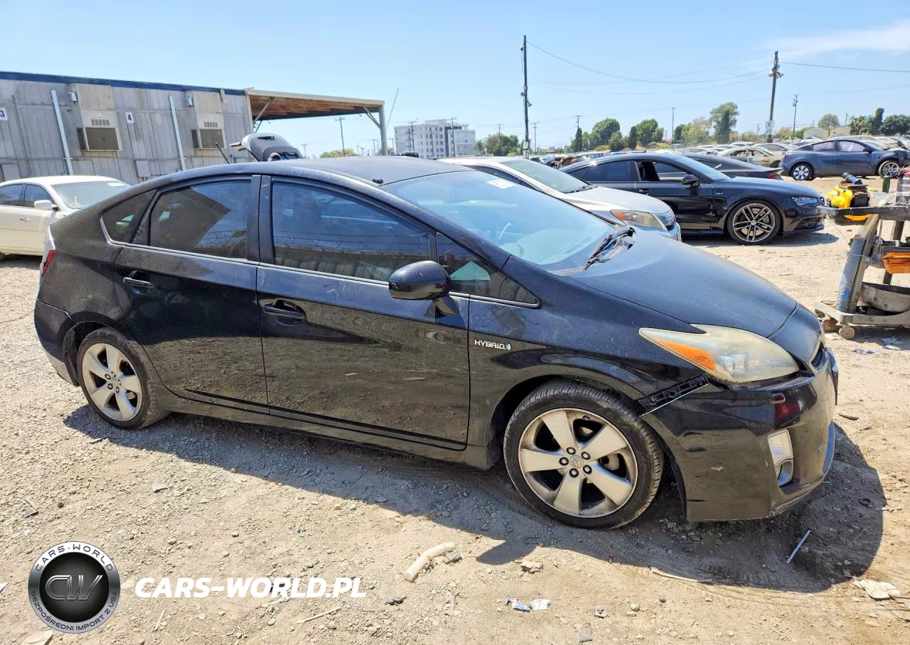 2010 Toyota Prius V VIN:JTDKN3DU2A5002071 - 4
