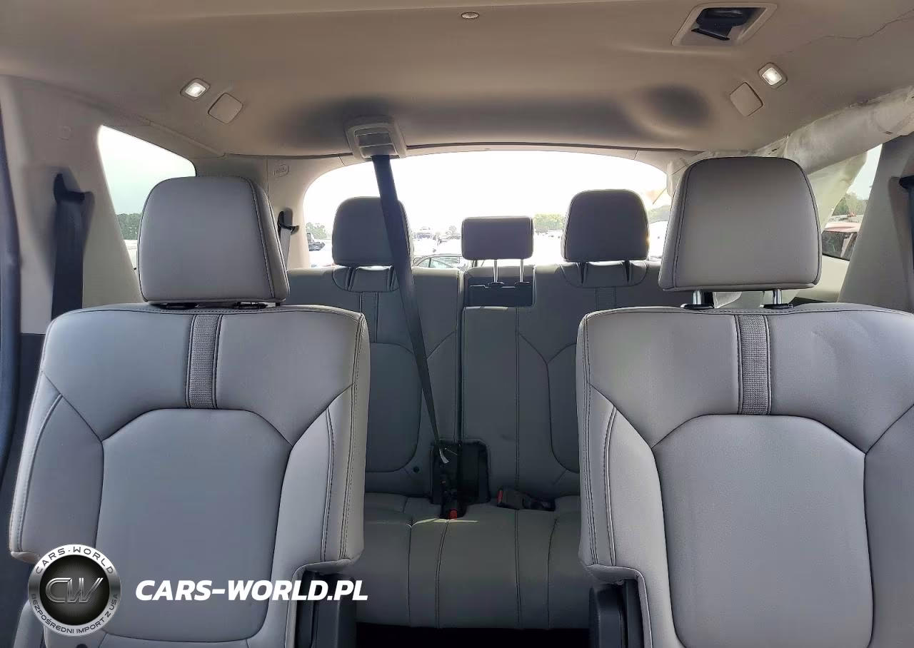 2025 Honda Pilot Touring VIN:5FNYG2H72SB037454 - 10