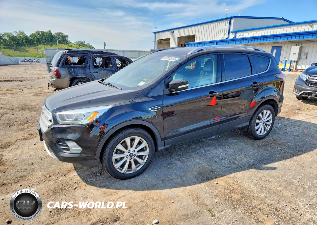 2017 Ford Escape Titanium – zdjęcie 1 z 13