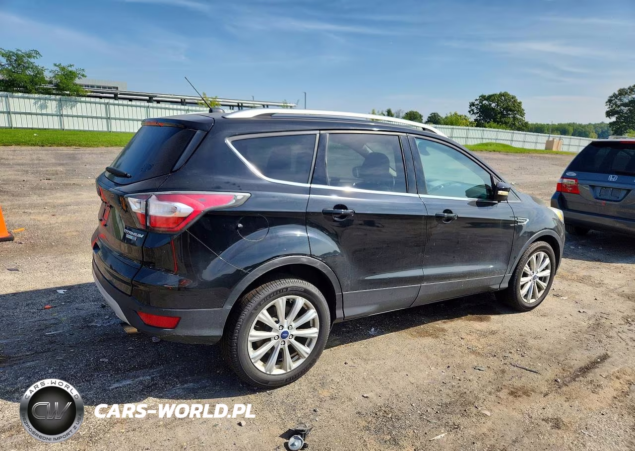 2017 Ford Escape Titanium VIN:1FMCU9JD5HUB34266 - 3