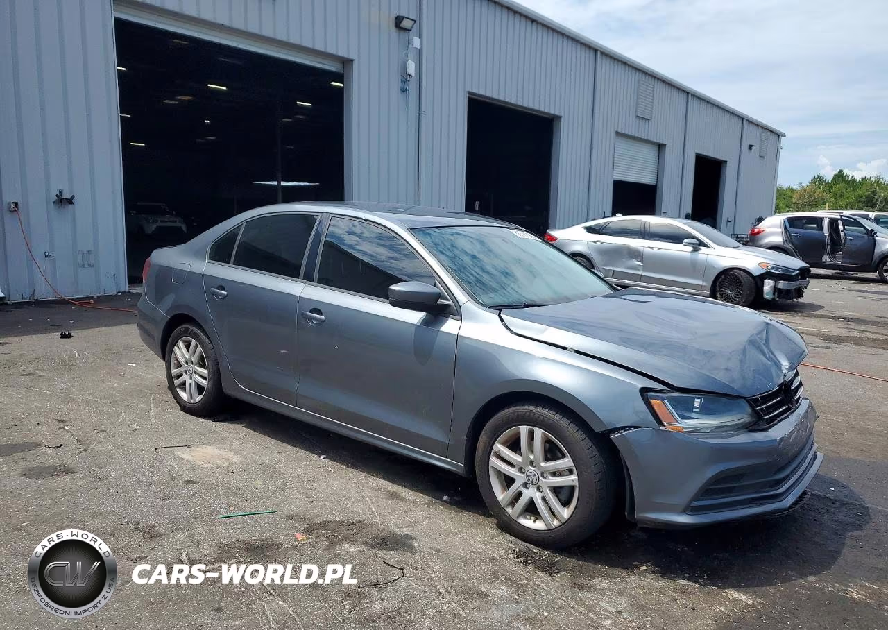2018 Volkswagen Jetta S VIN:3VW2B7AJ5JM248792 - 4