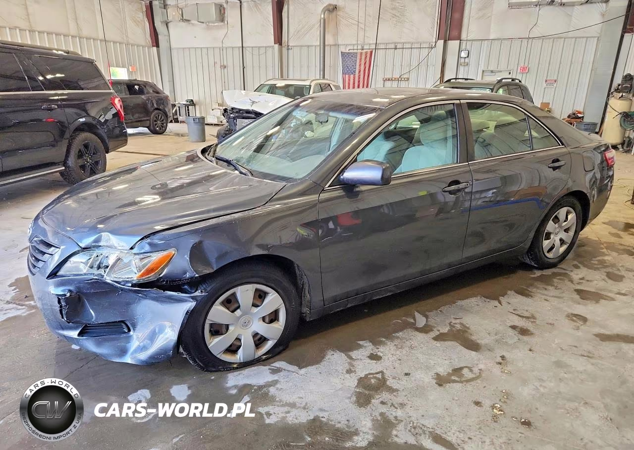 2007 Toyota Camry Le V6 – zdjęcie 1 z 12
