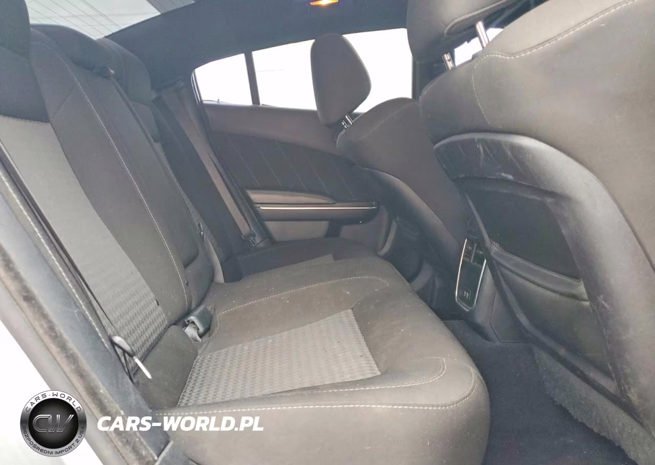 2019 Dodge Charger Scat Pack VIN:2C3CDXGJ9KH760472 - 10