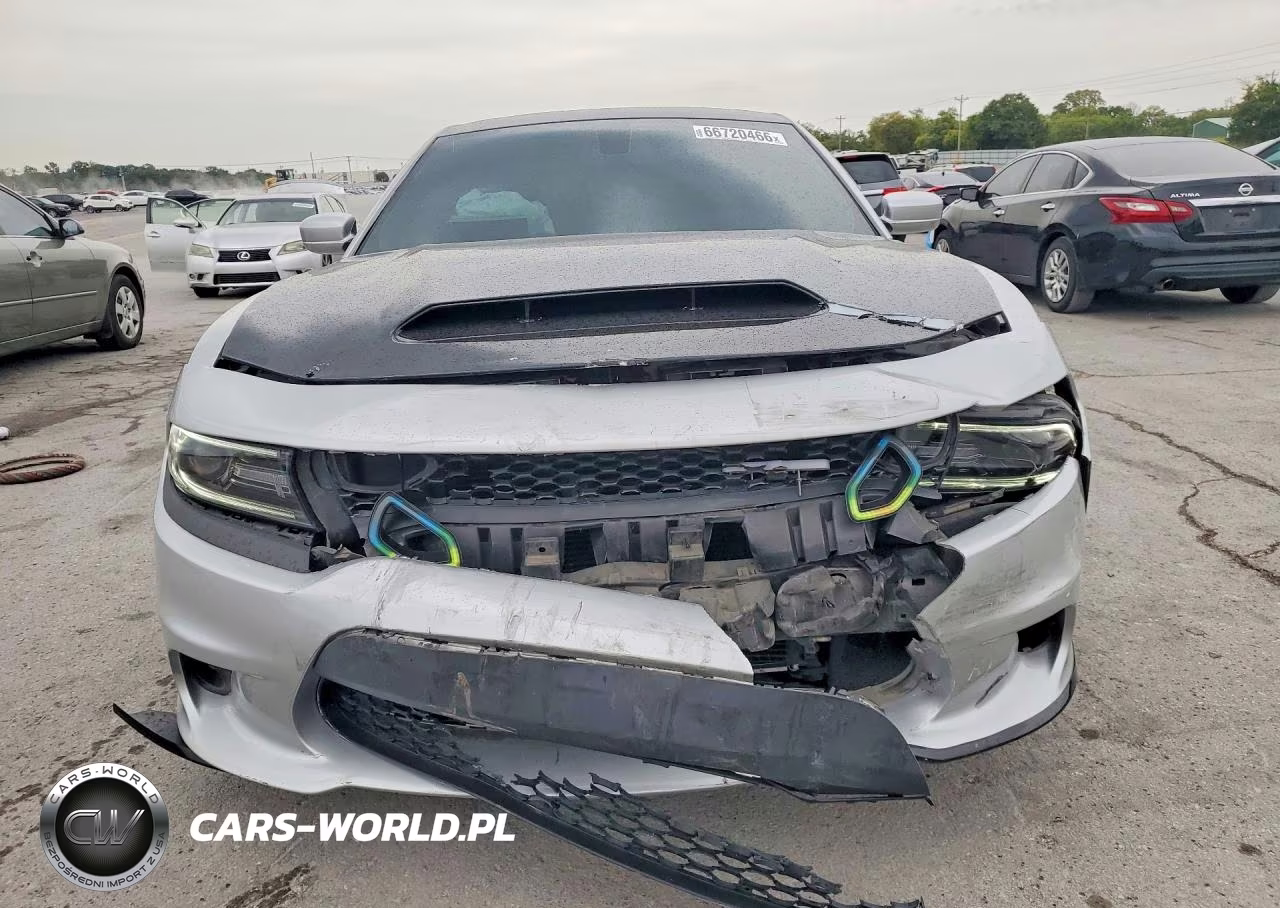 2019 Dodge Charger Scat Pack VIN:2C3CDXGJ9KH760472 - 5