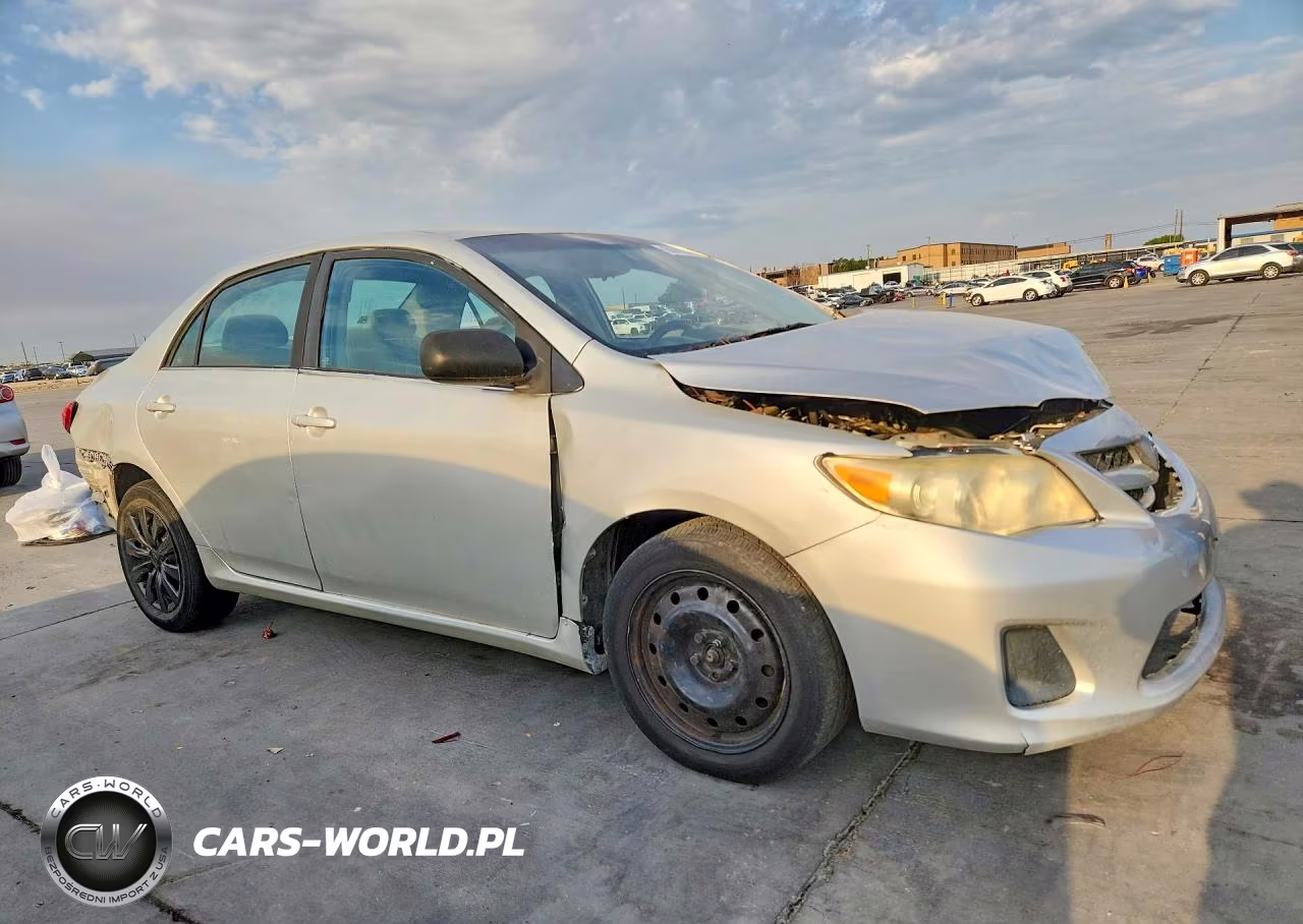 2013 Toyota Corolla Le VIN:5YFBU4EE5DP223994 - 4