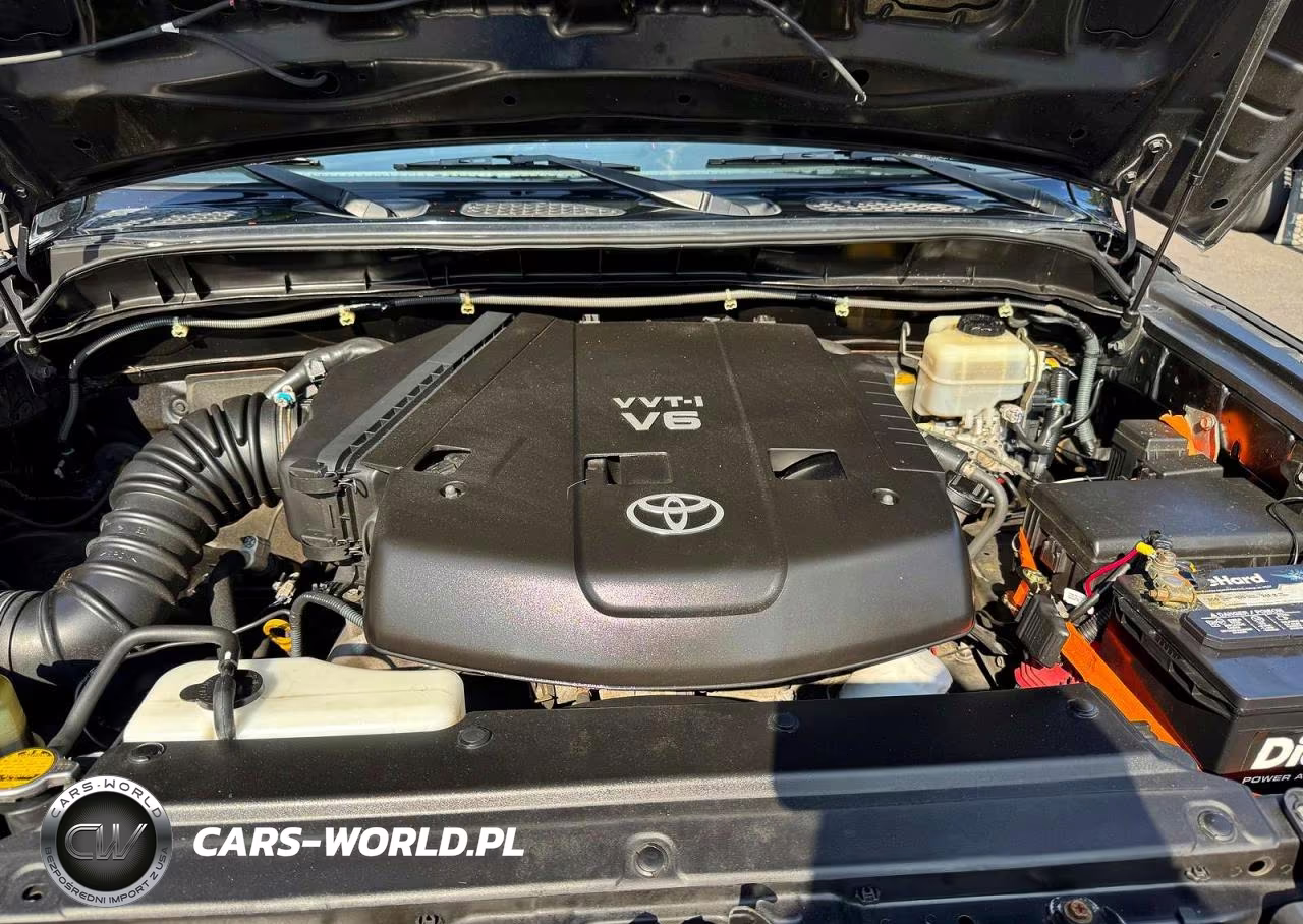 2008 Toyota Fj Cruiser Base VIN:JTEZU11F88K003535 - 9