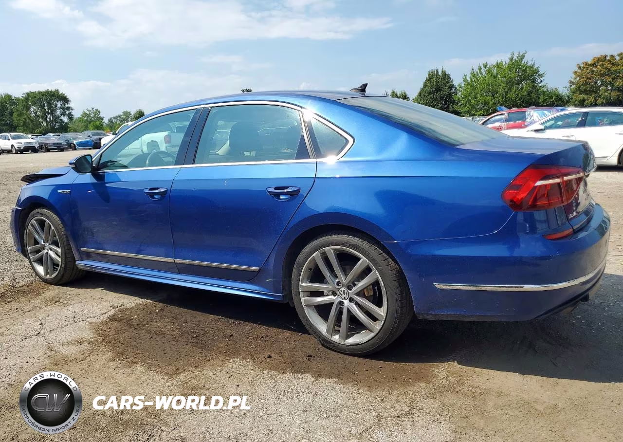 2017 Volkswagen Passat R-Line VIN:1VWDT7A34HC070652 - 2
