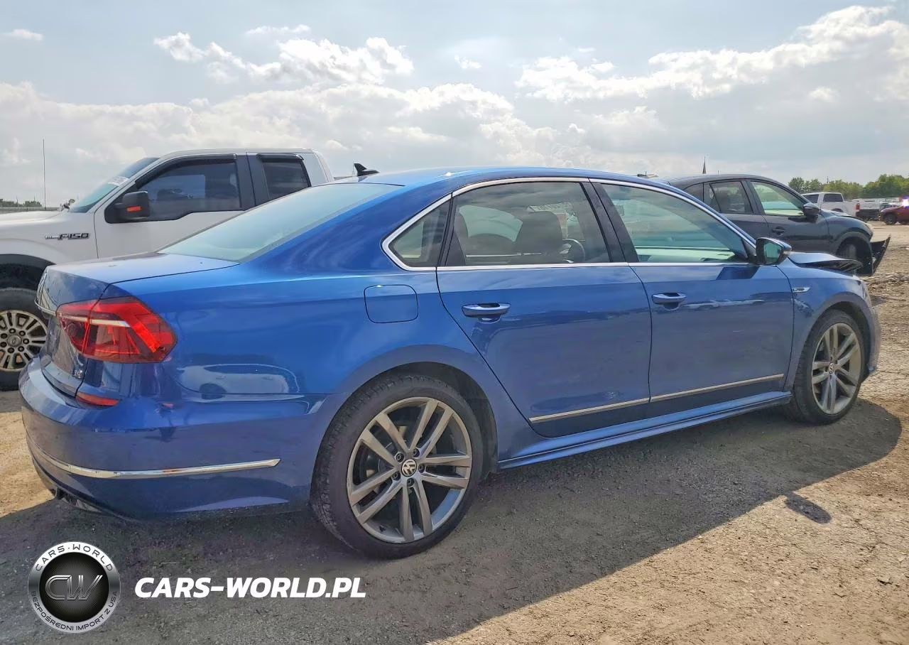 2017 Volkswagen Passat R-Line VIN:1VWDT7A34HC070652 - 3