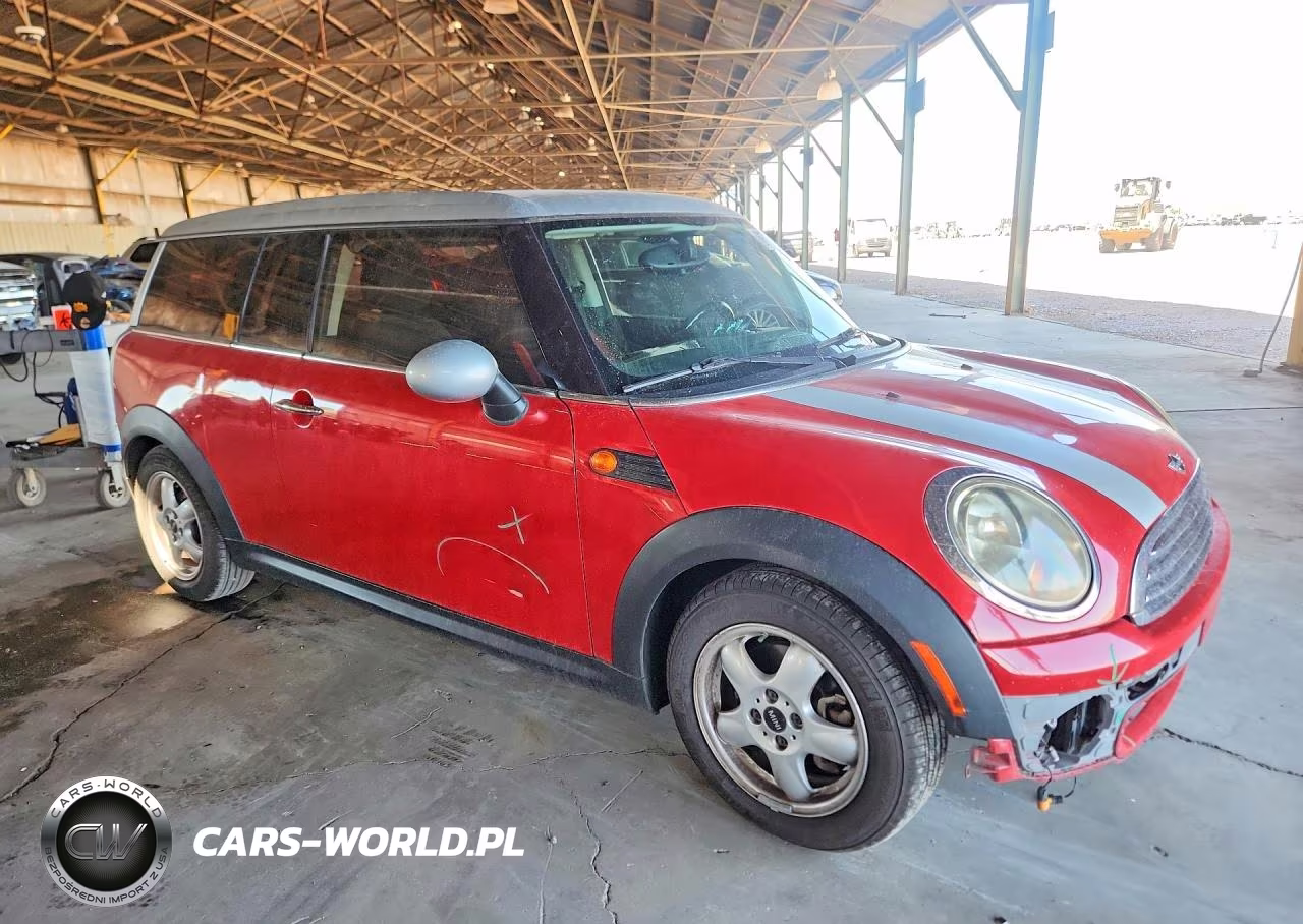 2010 Mini Cooper Clubman VIN:WMWML3C57ATX37159 - 4