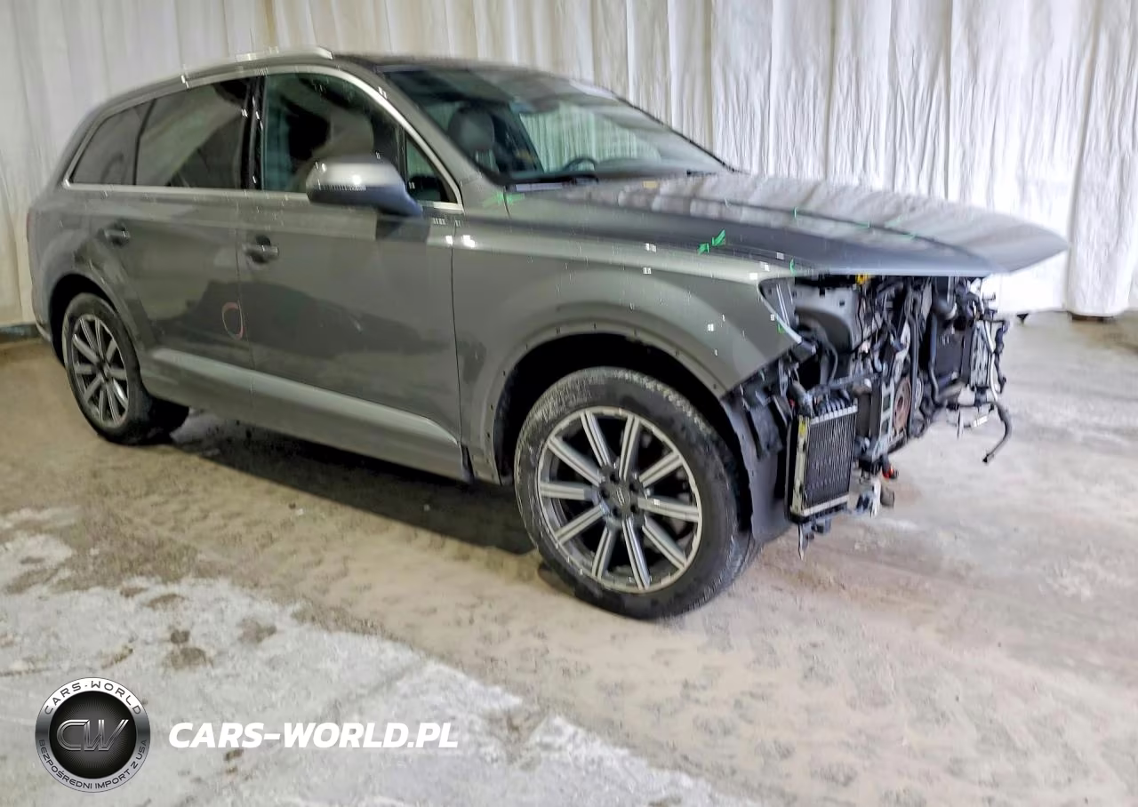 2017 Audi Q7 Premium Plus VIN:WA1LAAF76HD020482 - 4