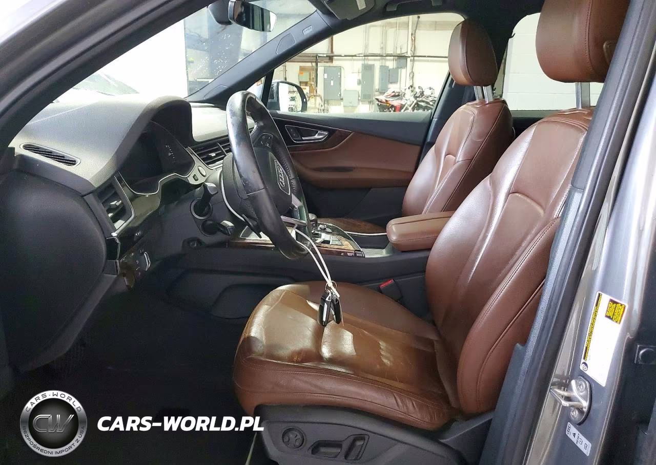 2017 Audi Q7 Premium Plus VIN:WA1LAAF76HD020482 - 7