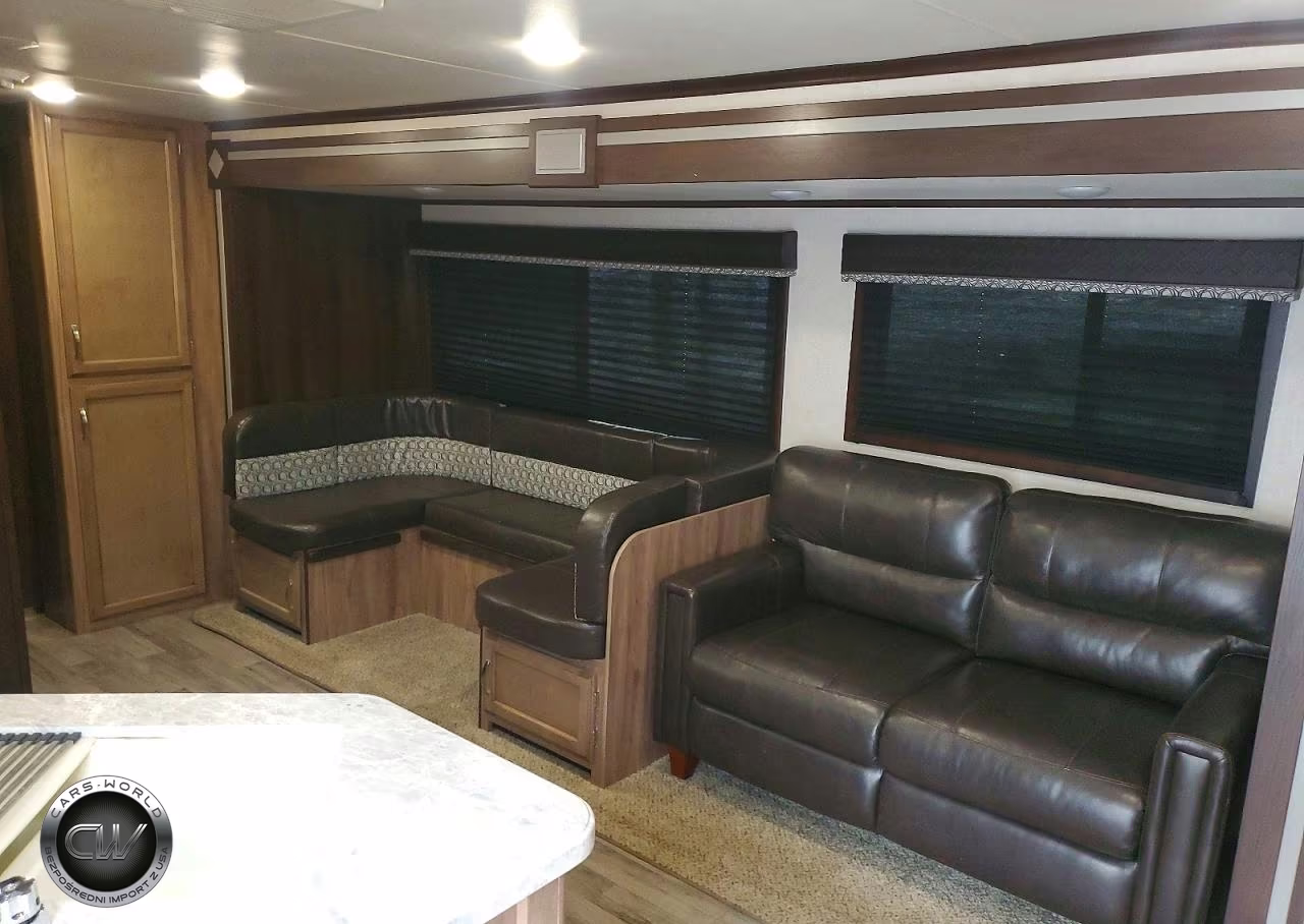 2019 Jayco Jay Feather Camper VIN:1UJBJ0BS1K1JY0137 - 9